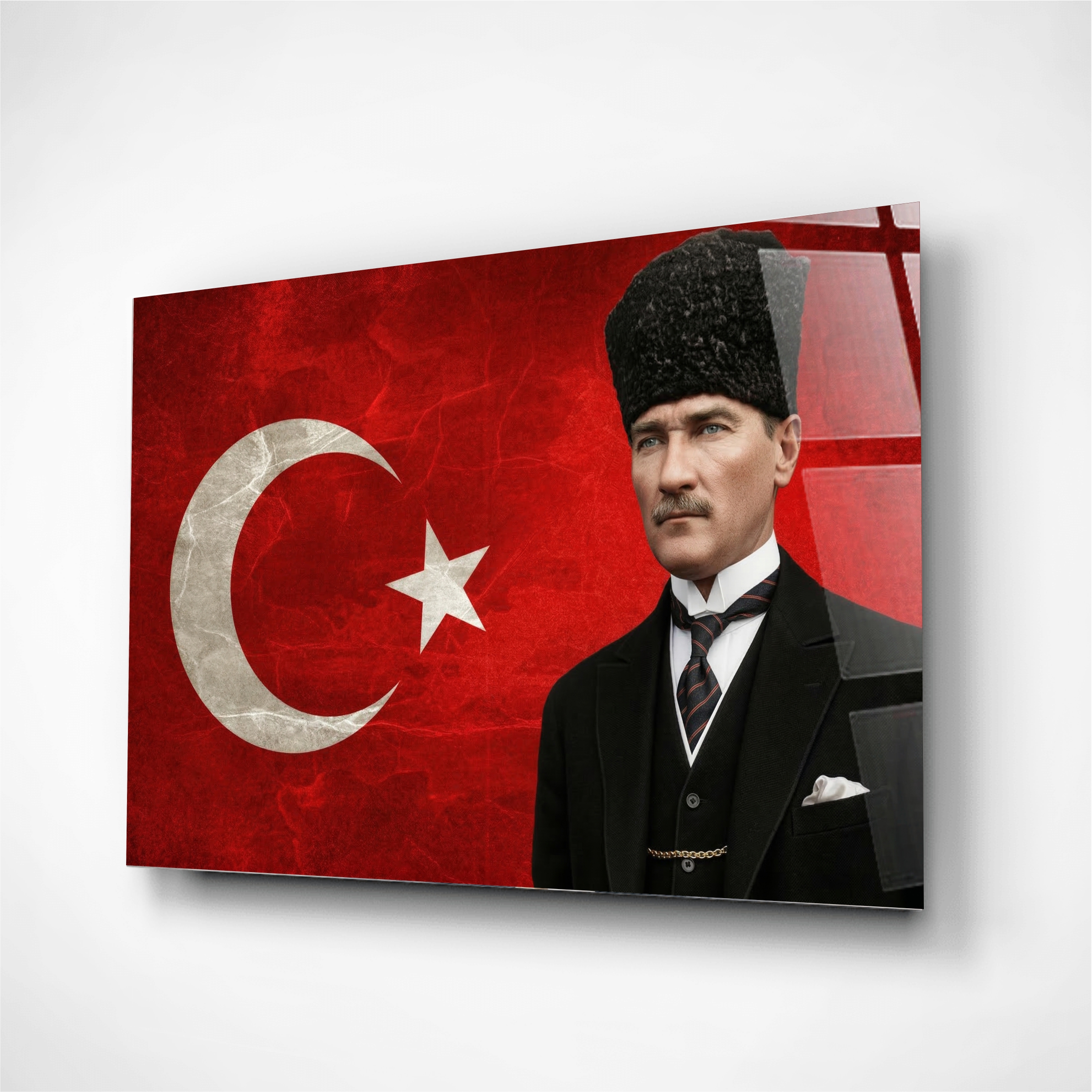Atatürk Portre Bayrak Cam Tablo – Çerçevesiz UV Baskı - Model 6