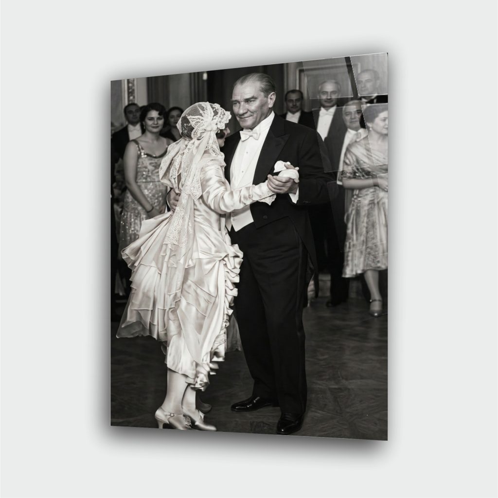 Atatürk Cam Tablo – Çerçevesiz UV Baskı